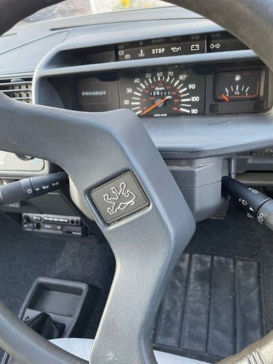 Peugeot 205