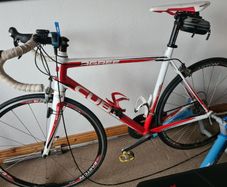 Cube agree mens bike 58cm with trainer