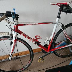 Cube agree mens bike 58cm with trainer
