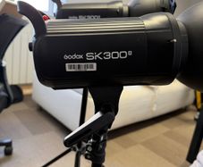 Godox SK300 Lights