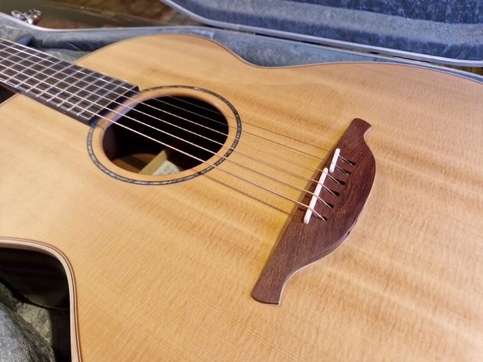 Lowden O-35