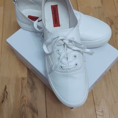 London Rebel Sneakers