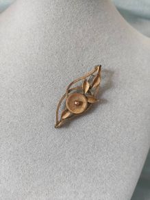 Vintage Van Dell brooch