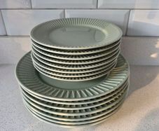 IKEA Strimmig Dinner Plate Set