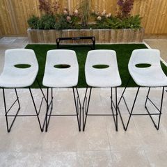 Set of 4 Kave Home Zahara Beige Bar Stools