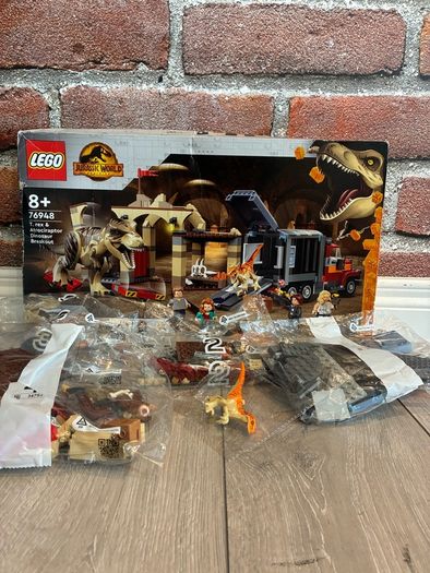 Lego Jurassic World 76948 T-Rex & Atrociraptor Dinosaur Breakout Brand New Sealed