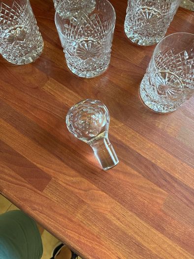 Innisfree 6x tumblers and 1x decanter
