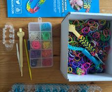 Loom Bands, accessories, looms & instructions