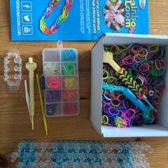 Loom Bands, accessories, looms & instructions