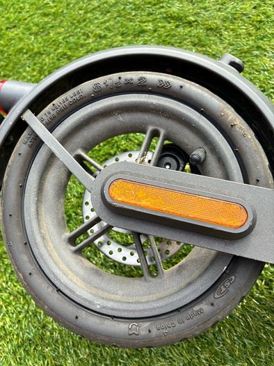 Xiaomi Mi Electric Scooter