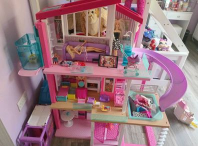 Doll House