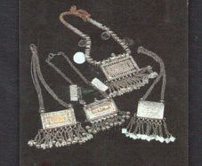 1994 Oman (Omantel) 3 Omani rial Traditional Jewellery (GPT - Magnetic) Phone Card