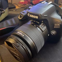 Canon 4000d (camera + bag + charger + card)