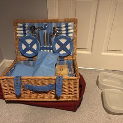 Picnic basket brand new
