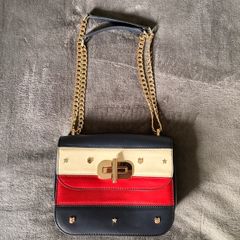 Tommy Hilfiger Navy Red Cream Crossbody Bag Chain Strap Preppy