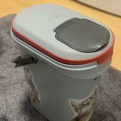 cat food container 4kg