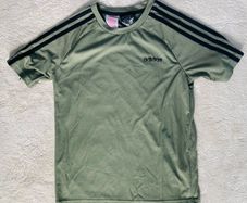 Adidas T-shirt
