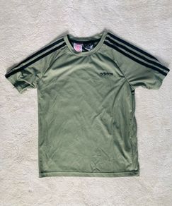 Adidas T-shirt