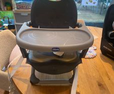 Chicco Pocket Snack Booster