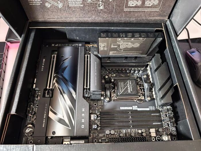 Asus X870E Hero, 32GB 6000 CL26, 1Tb Nvme