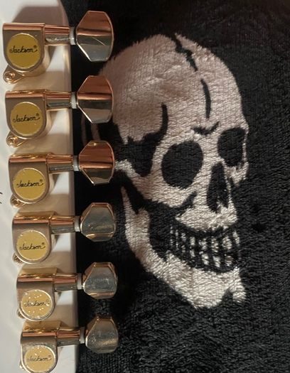 Jackson guitar tuners machine heads gold 6 line