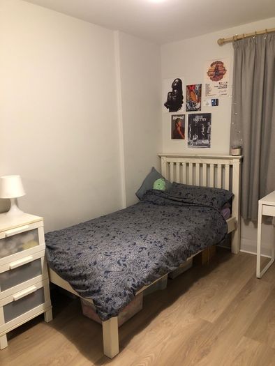 Single bed frame