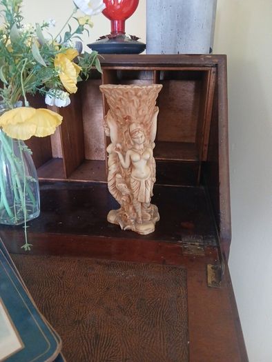 collectable heavy vase