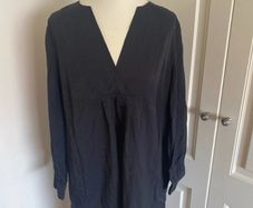 White Label tunic - black - size 14 with pockets