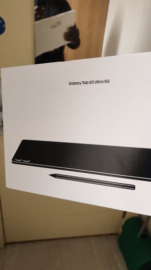 Samsung Galaxy Tab S11 Ultra 5G  256GB + 12GB Single-SIM Unlocked SEALED