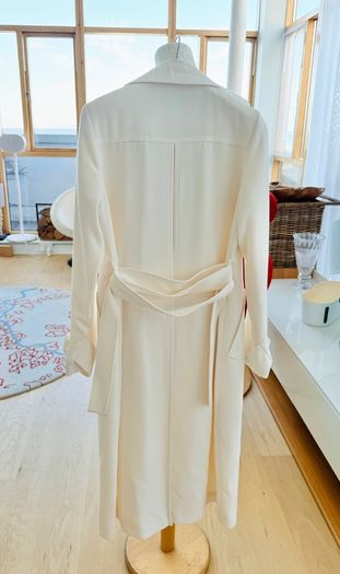 Reiss ivory white coat