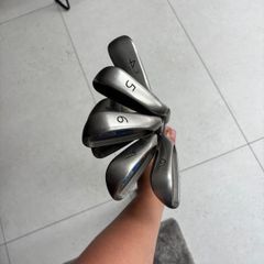 golf clubs