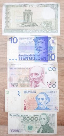 Vintage banknotes from around the world (10 each)