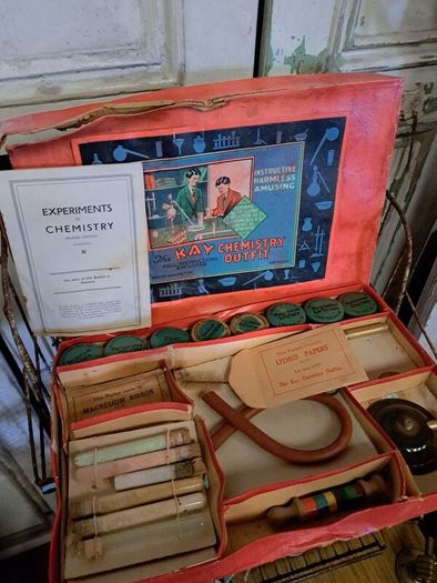 Vintage Chemistry Set