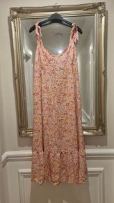 Gorgeous floral sun dress