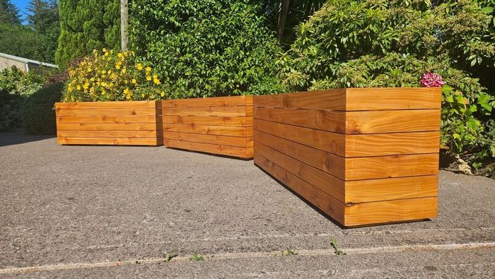 Premium Red Cedar Planters |Custom sizes available