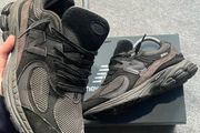 New balance 2002r