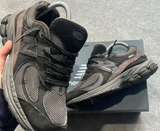New balance 2002r