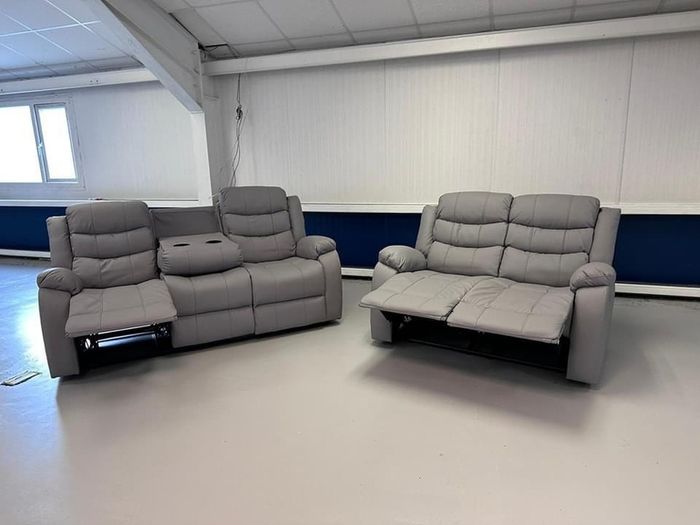 Brand New Marino Leather Recliner Couches With Drop Down Cupholders Instock Offering Free Delivery
