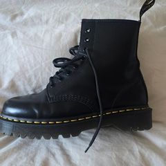 Dr martens !!!