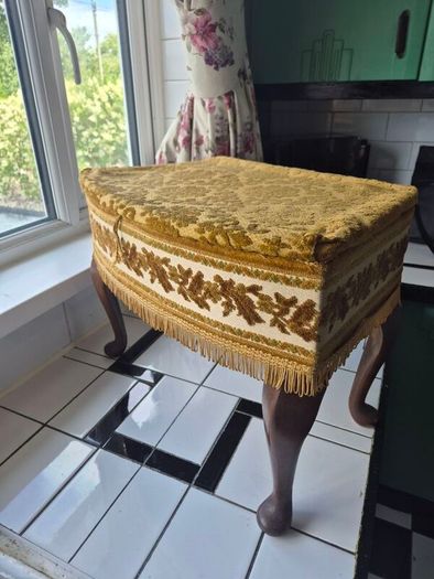 Vintage MidCentury 1950s Tapestry sewing box foorstool