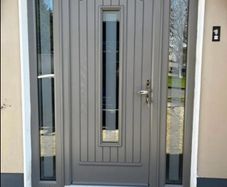 Brand new composite doors 2100mm by 900mm side panels to match all brand new 10 of each coulor in stock discount price 850 can be delivered anywhere in Ireland can also install test today for your new door.   All doors can be made to order contact today f