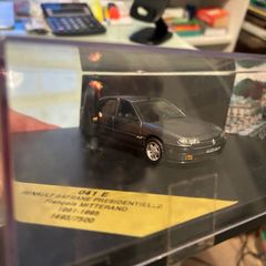 Renault Safrane Presidential Model