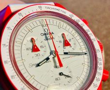 Omega x Swatch MoonSwatch Mission to Mars Speedmaster Chronograph (Full Set with Extra Strap)