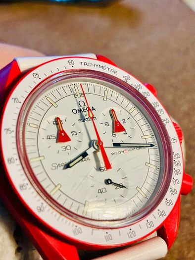 Omega x Swatch MoonSwatch Mission to Mars Speedmaster Chronograph (Full Set with Extra Strap)