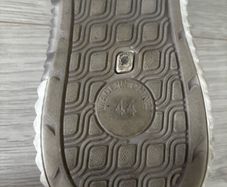 Girl shoes