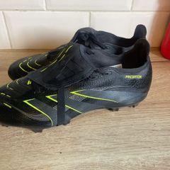 Adidas predator boots size 42 uk 8 like new