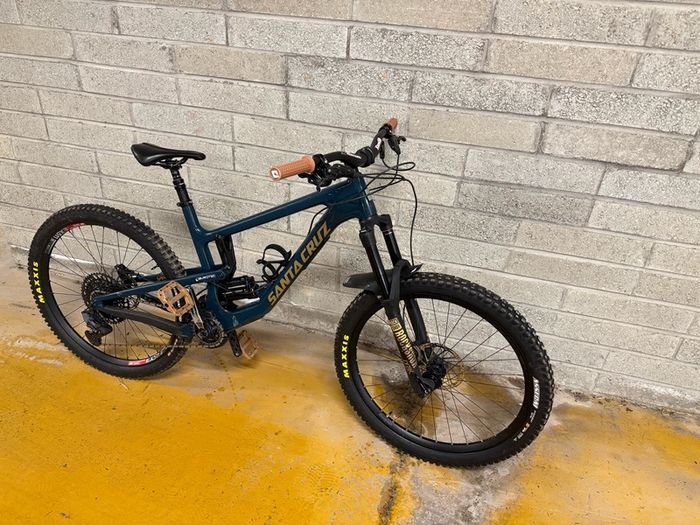 Santa cruz nomad C 2018 (Perfect starter set
