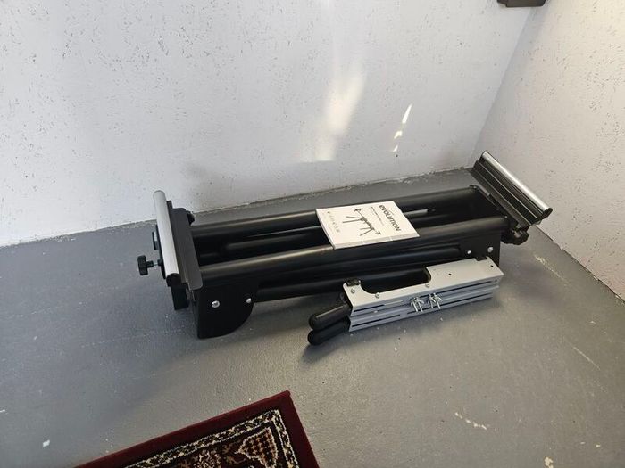 Mitre saw stand