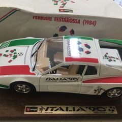 Italia 1990 Ferrari Testarossa 1/18 Burago