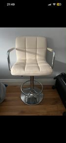 Cream bar stool